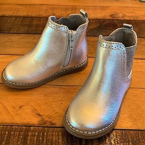 Gap silver bootie